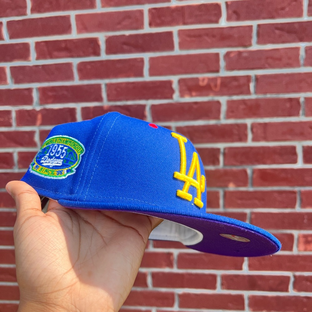LA Dodgers New Era 59FIFTY Sidepatch Purple UV Size 7 1/4